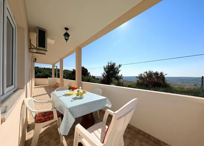 Apartman Luca Ražanac