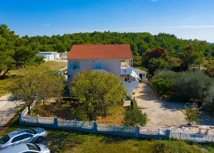 Luca Apartment Ražanac