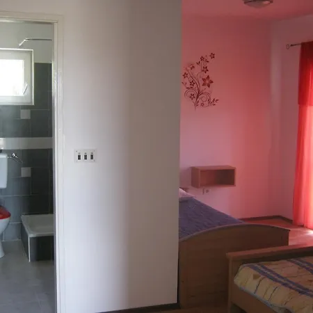 Luca Apartment *